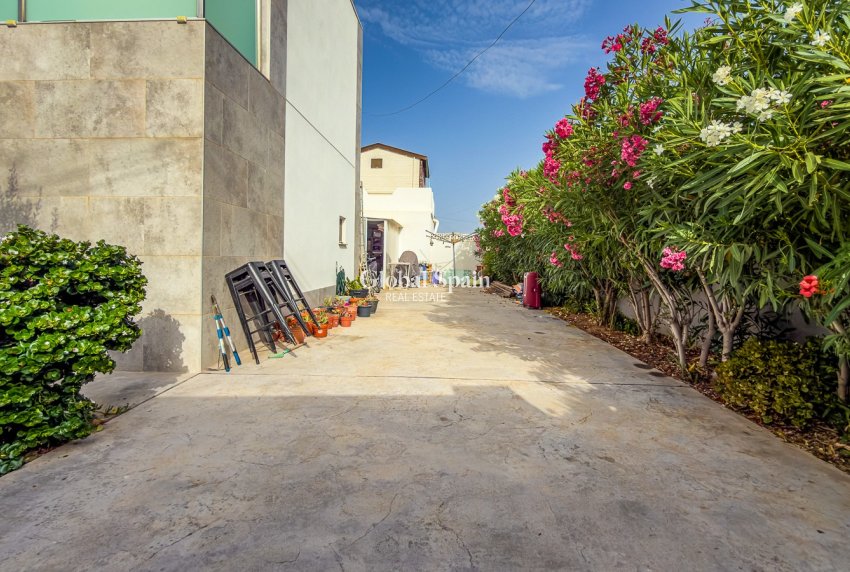 Wiederverkauf - VILLA -
TORREVIEJA - Torreta - Florida