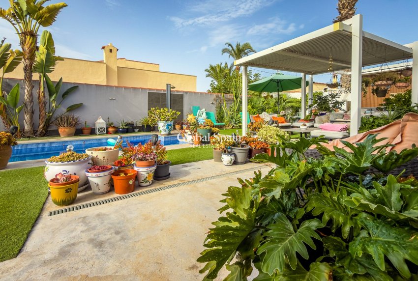 Wiederverkauf - VILLA -
TORREVIEJA - Torreta - Florida