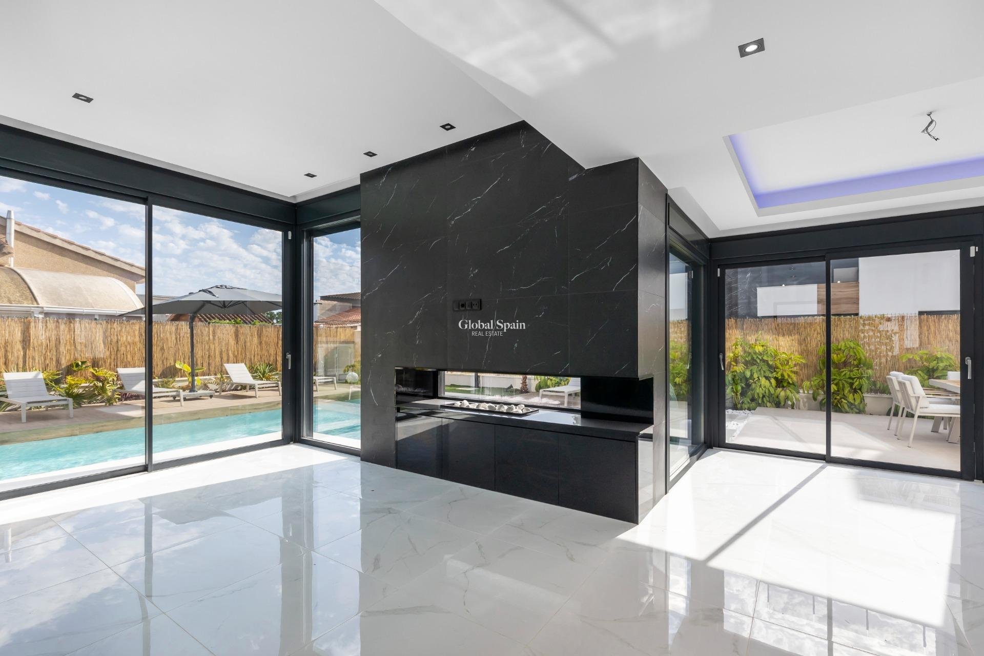 Wiederverkauf - VILLA -
TORREVIEJA - Torreta Florida