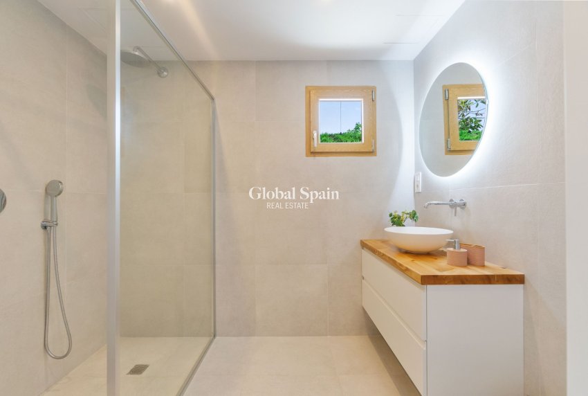 Wiederverkauf - Villa -
TORREVIEJA - Torreta Florida