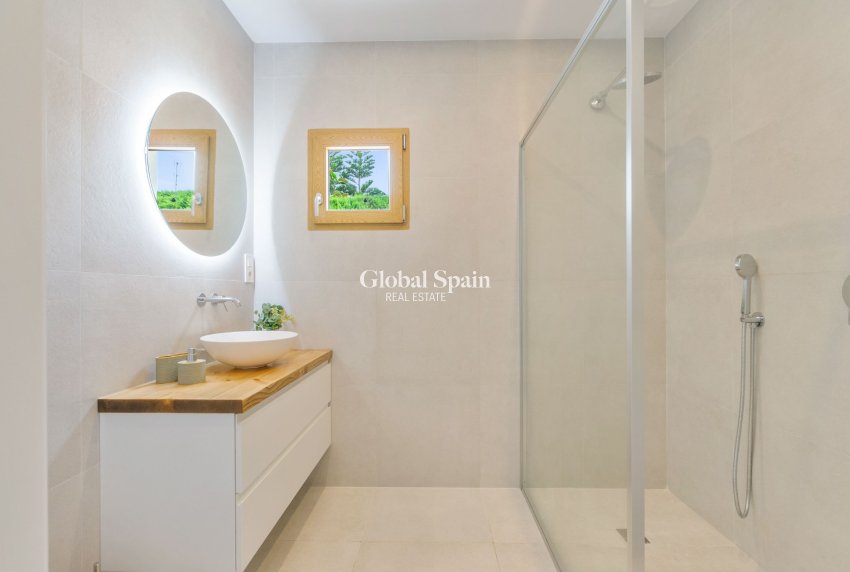 Wiederverkauf - Villa -
TORREVIEJA - Torreta Florida