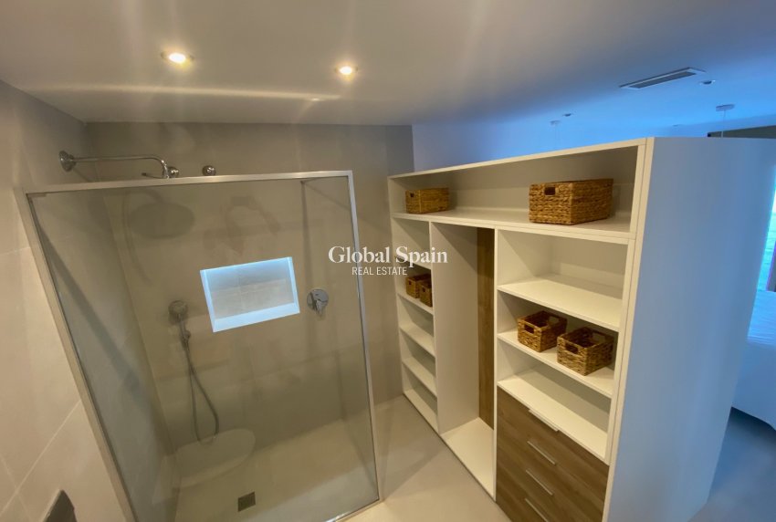 Wiederverkauf - Villa -
TORREVIEJA - Torreta Florida