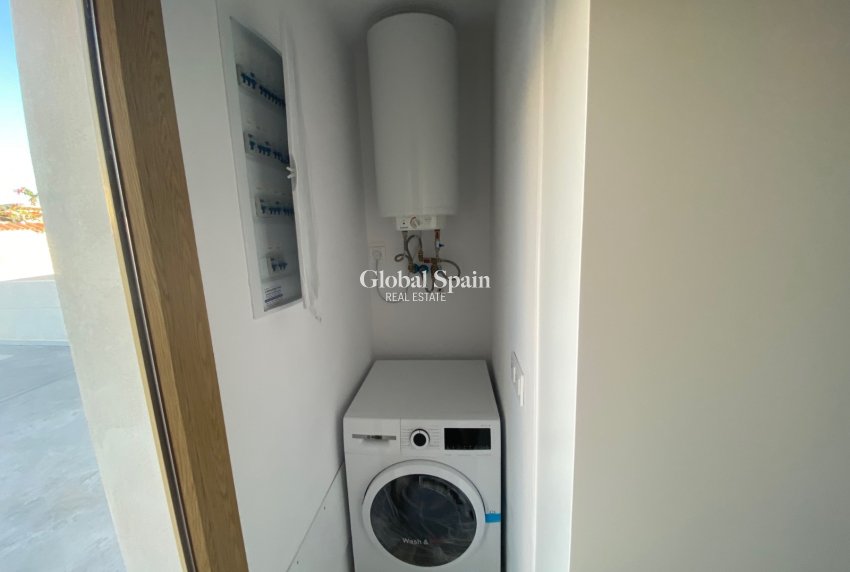 Wiederverkauf - Villa -
TORREVIEJA - Torreta Florida