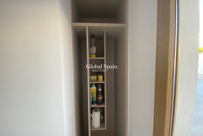 Wiederverkauf - Villa -
TORREVIEJA - Torreta Florida