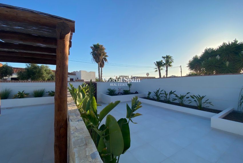 Wiederverkauf - Villa -
TORREVIEJA - Torreta Florida