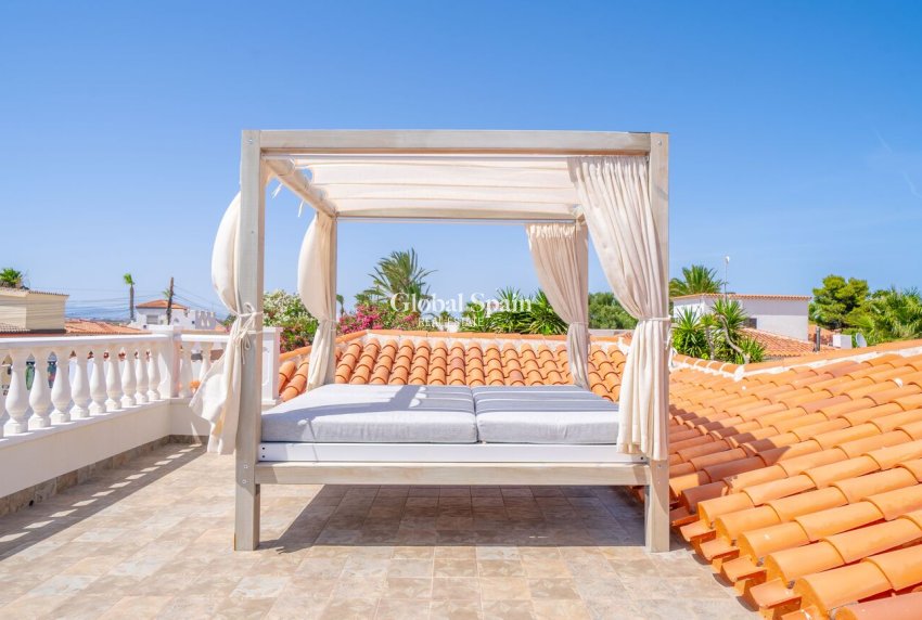 Wiederverkauf - VILLA -
TORREVIEJA - Torreta