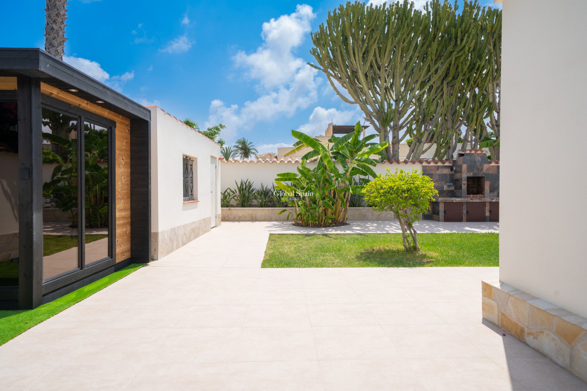 Wiederverkauf - VILLA -
TORREVIEJA - Torreta