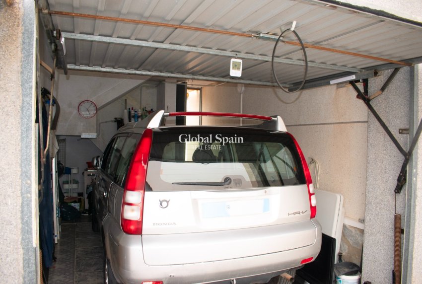 Wiederverkauf - VILLA -
TORREVIEJA - Torrevieja