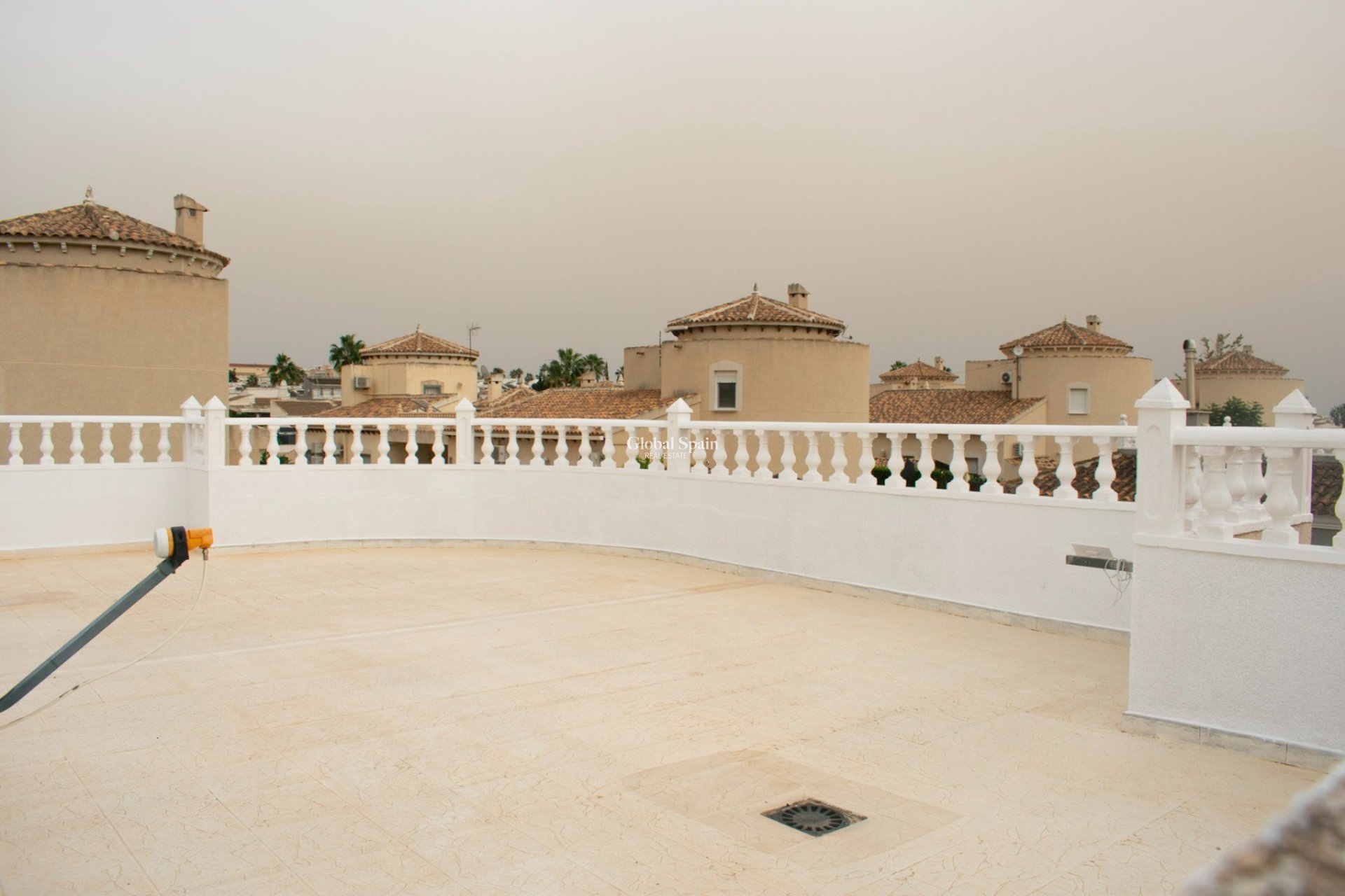 Wiederverkauf - VILLA -
TORREVIEJA - Torrevieja