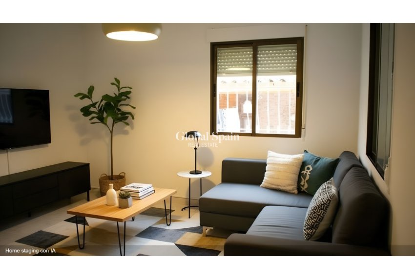 Wiederverkauf - VILLA -
TORREVIEJA - Torrevieja