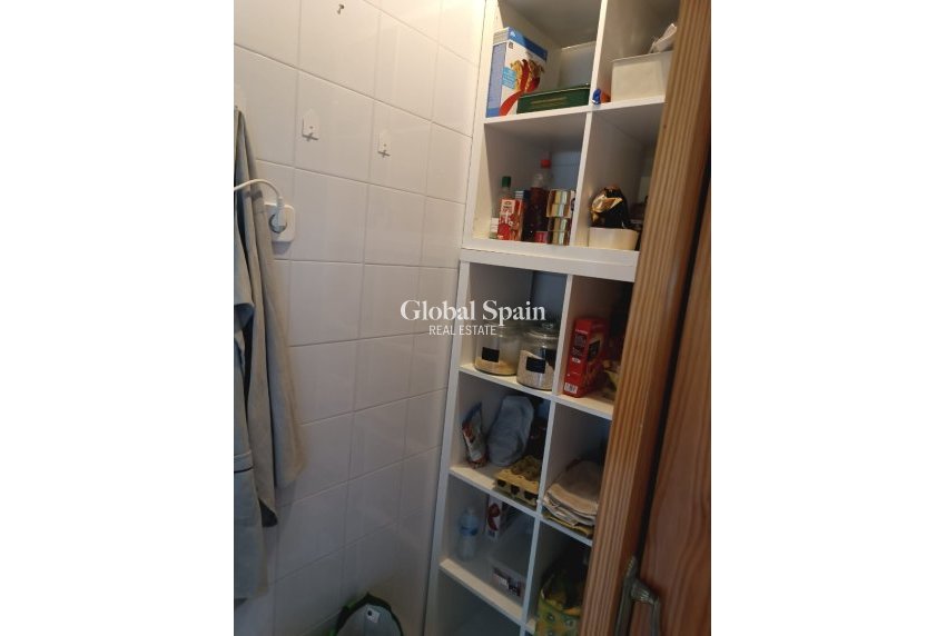 Wiederverkauf - VILLA -
TORREVIEJA - Torrevieja