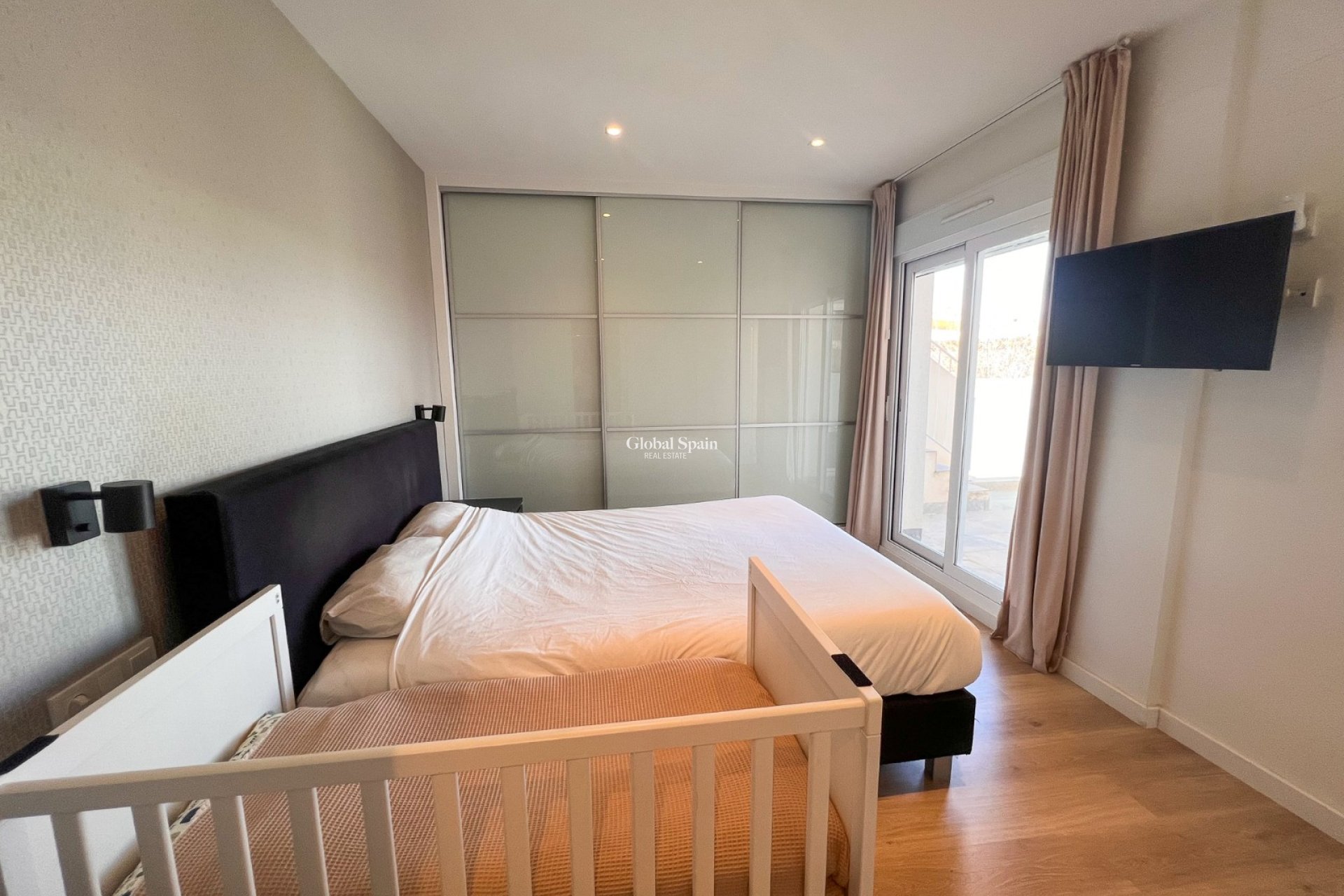 Wiederverkauf - VILLA -
TORREVIEJA - Torrevieja