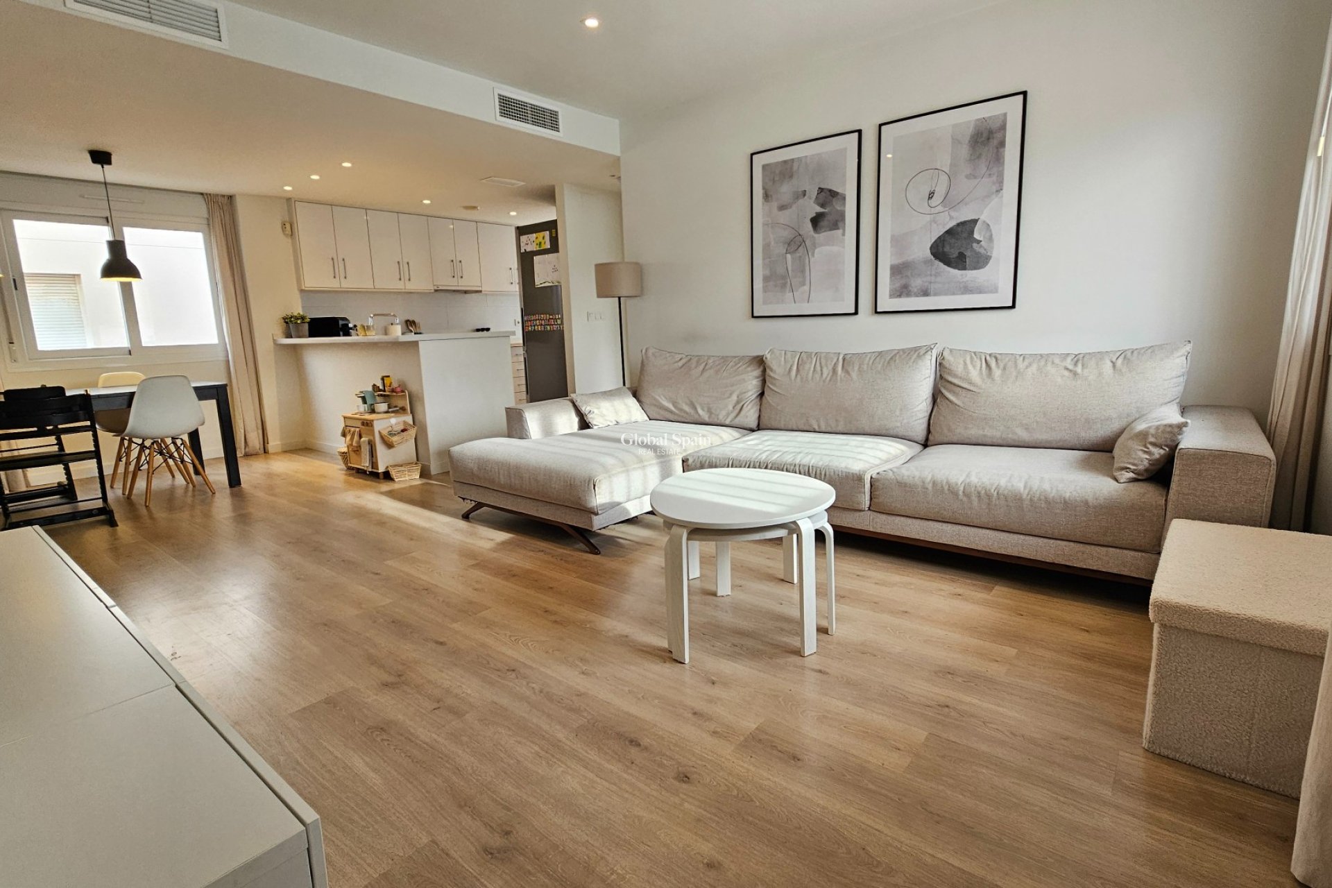 Wiederverkauf - VILLA -
TORREVIEJA - Torrevieja