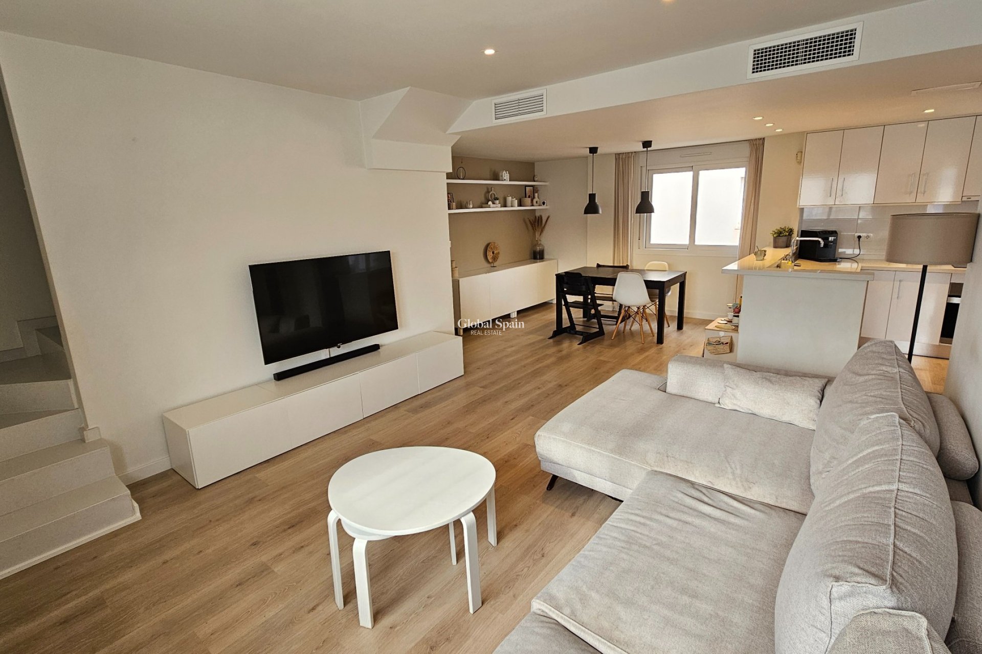 Wiederverkauf - VILLA -
TORREVIEJA - Torrevieja