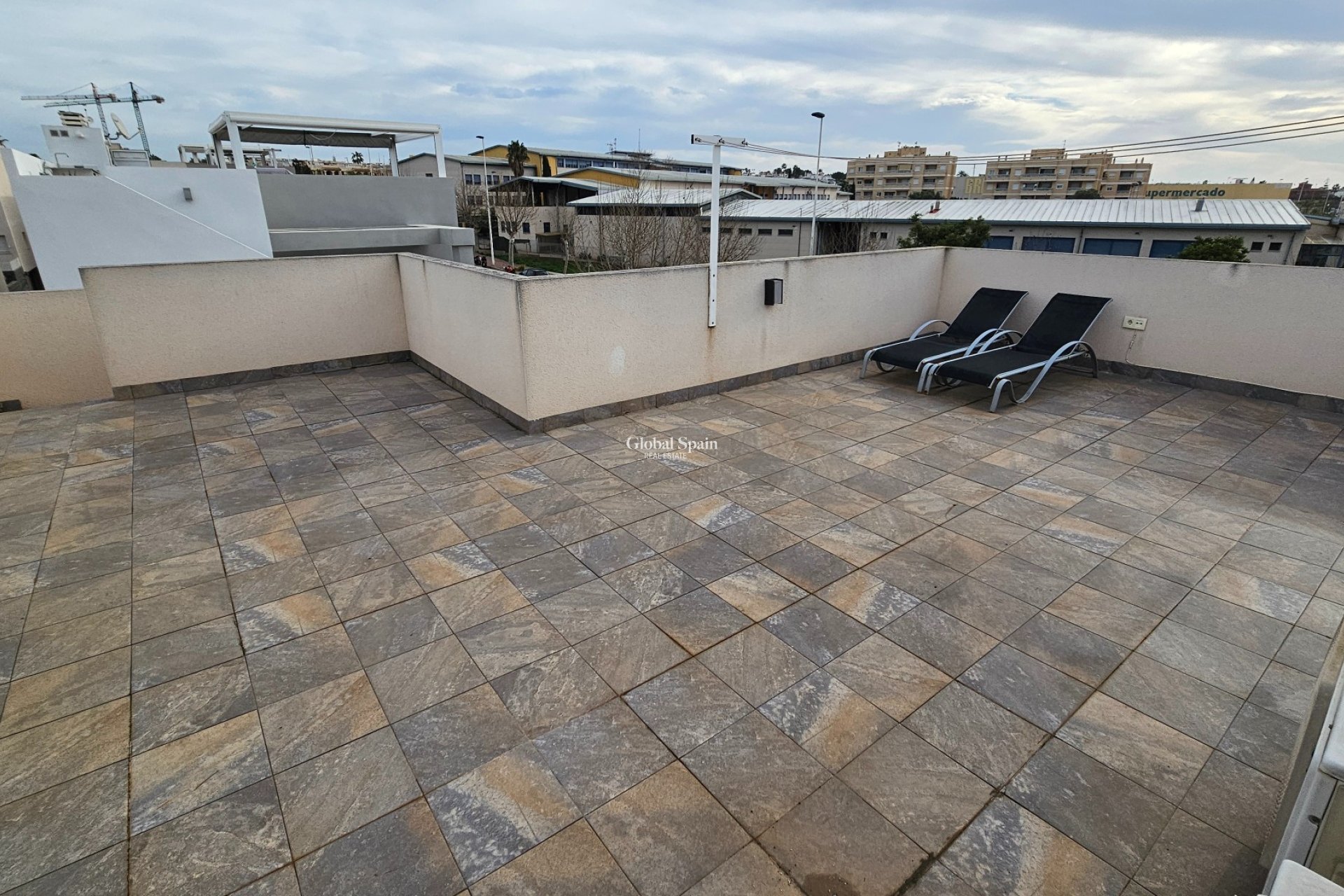 Wiederverkauf - VILLA -
TORREVIEJA - Torrevieja