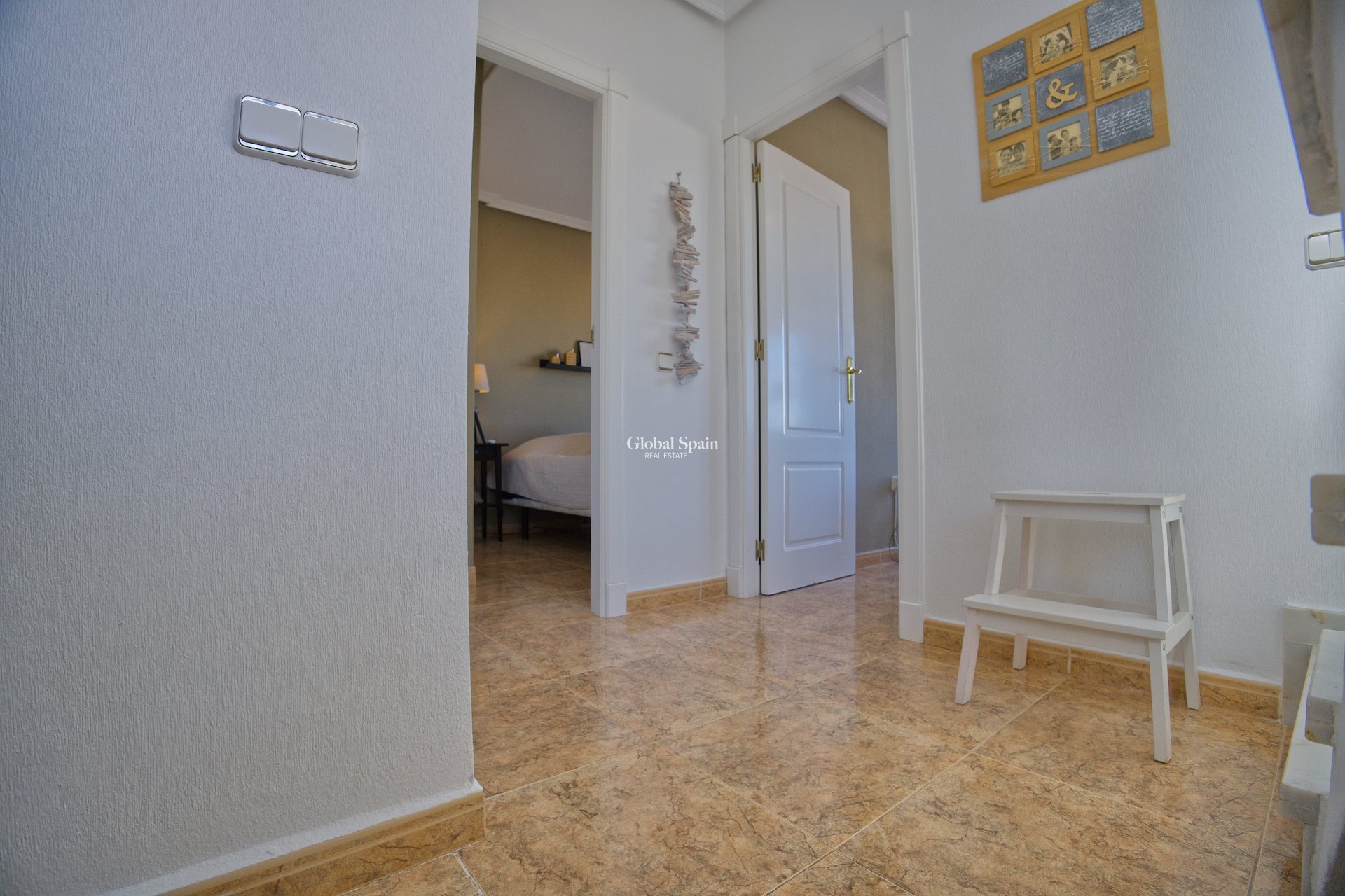 Wiederverkauf - VILLA -
TORREVIEJA - Torrevieja