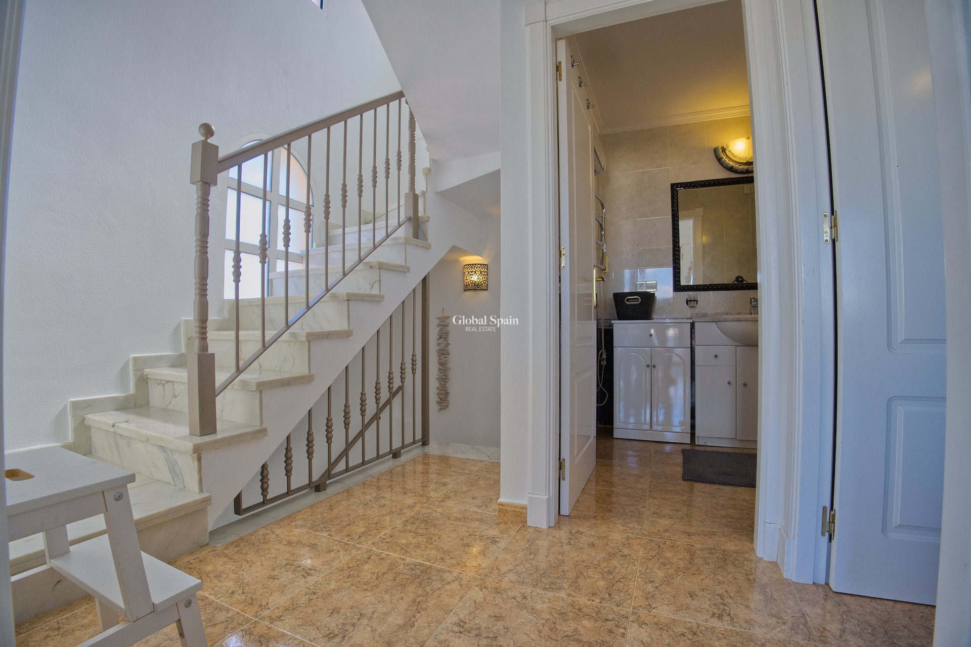 Wiederverkauf - VILLA -
TORREVIEJA - Torrevieja
