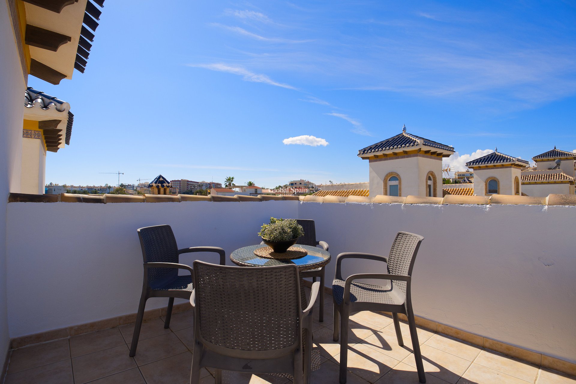 Wiederverkauf - VILLA -
TORREVIEJA - Torrevieja