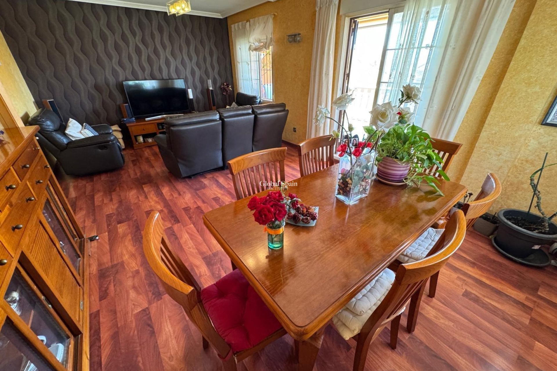 Wiederverkauf - VILLA -
TORREVIEJA - Zona Los Frutales