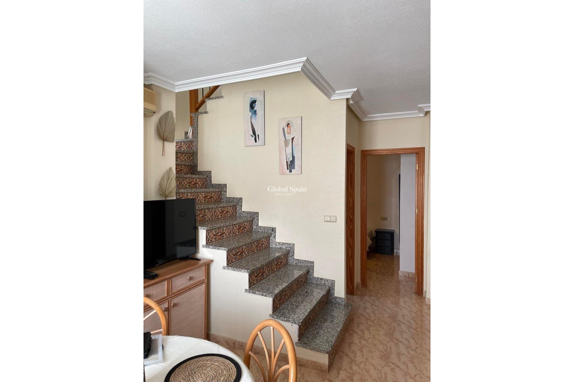 Wiederverkauf - VILLA -
VILLAMARTÍN - Costa Blanca