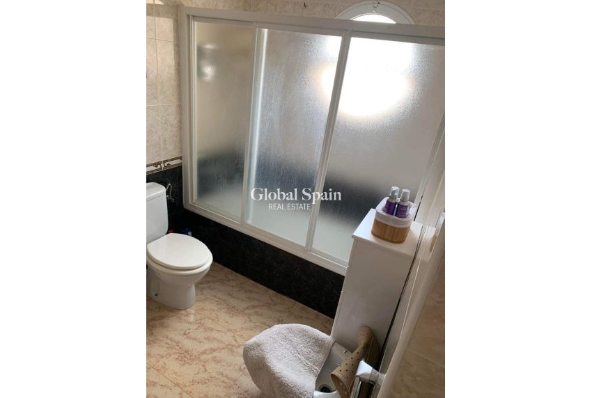 Wiederverkauf - VILLA -
VILLAMARTÍN - Costa Blanca