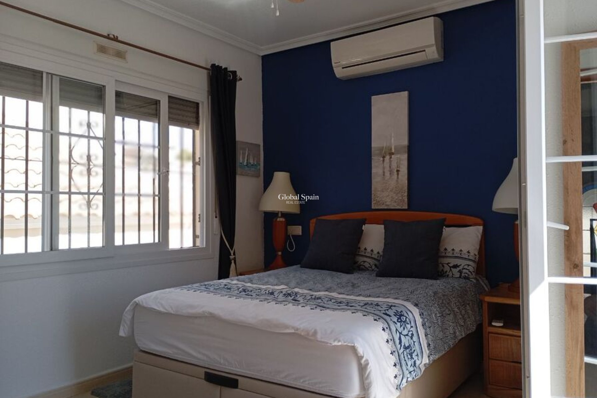 Wiederverkauf - VILLA -
VILLAMARTÍN - Costa Blanca