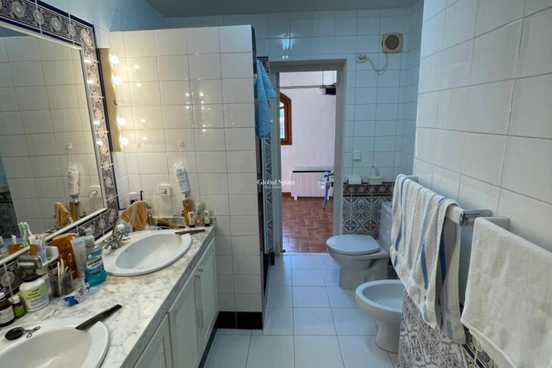 Wiederverkauf - VILLA -
VILLAMARTÍN - Costa Blanca