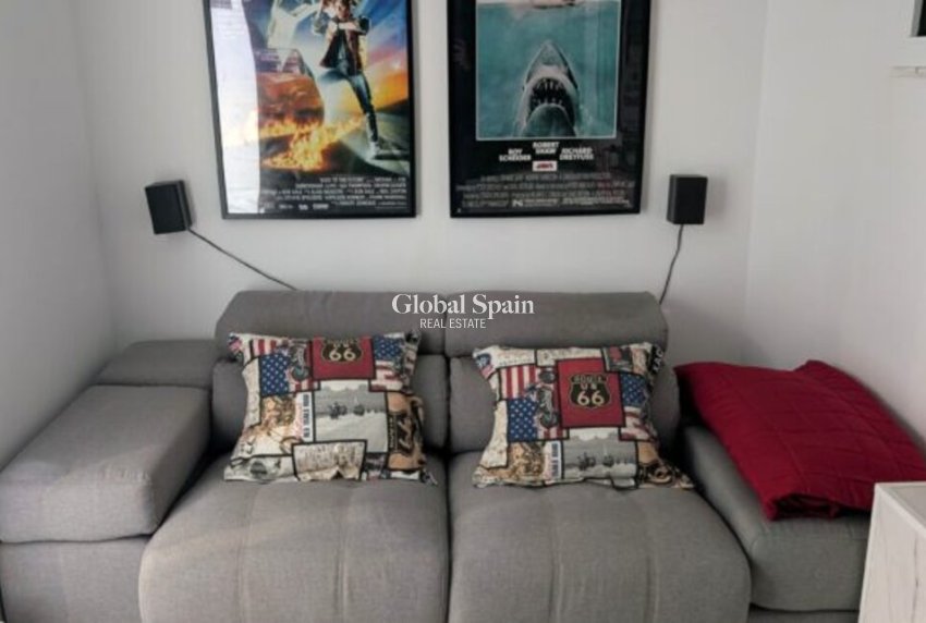 Wiederverkauf - VILLA -
VILLAMARTÍN - Costa Blanca