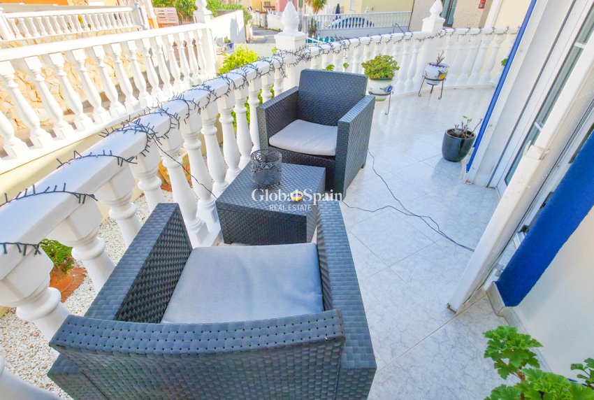 Wiederverkauf - VILLA -
VILLAMARTÍN - Costa Blanca