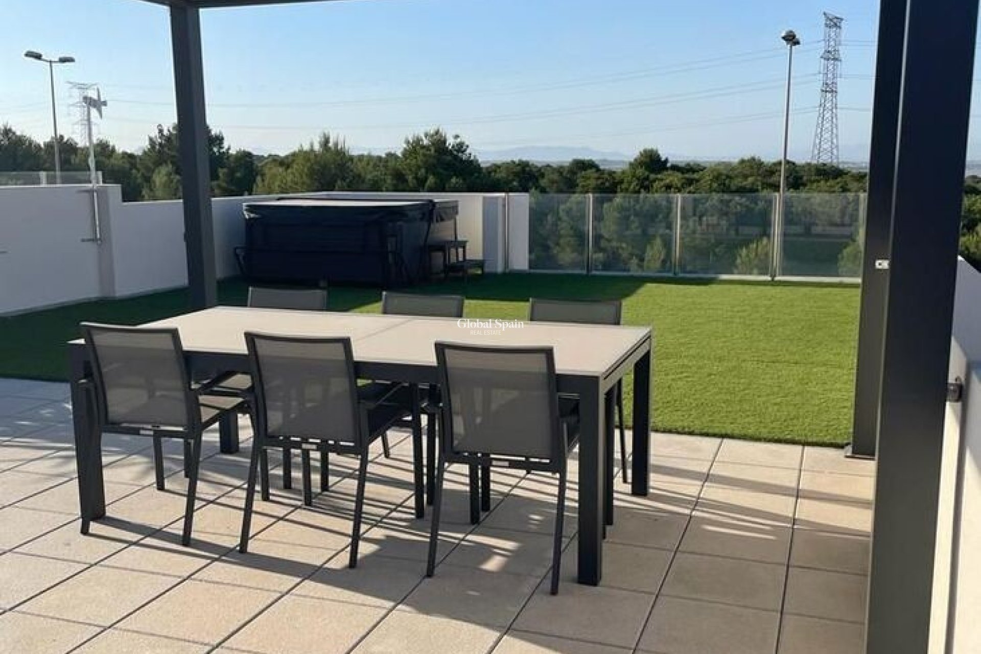 Wiederverkauf - VILLA -
VILLAMARTÍN - Costa Blanca