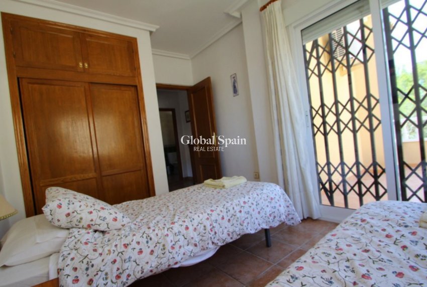 Wiederverkauf - VILLA -
VILLAMARTÍN - Costa Blanca