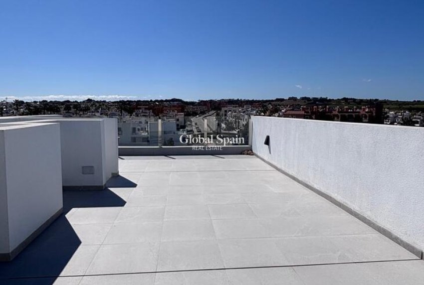 Wiederverkauf - VILLA -
VILLAMARTÍN - Costa Blanca