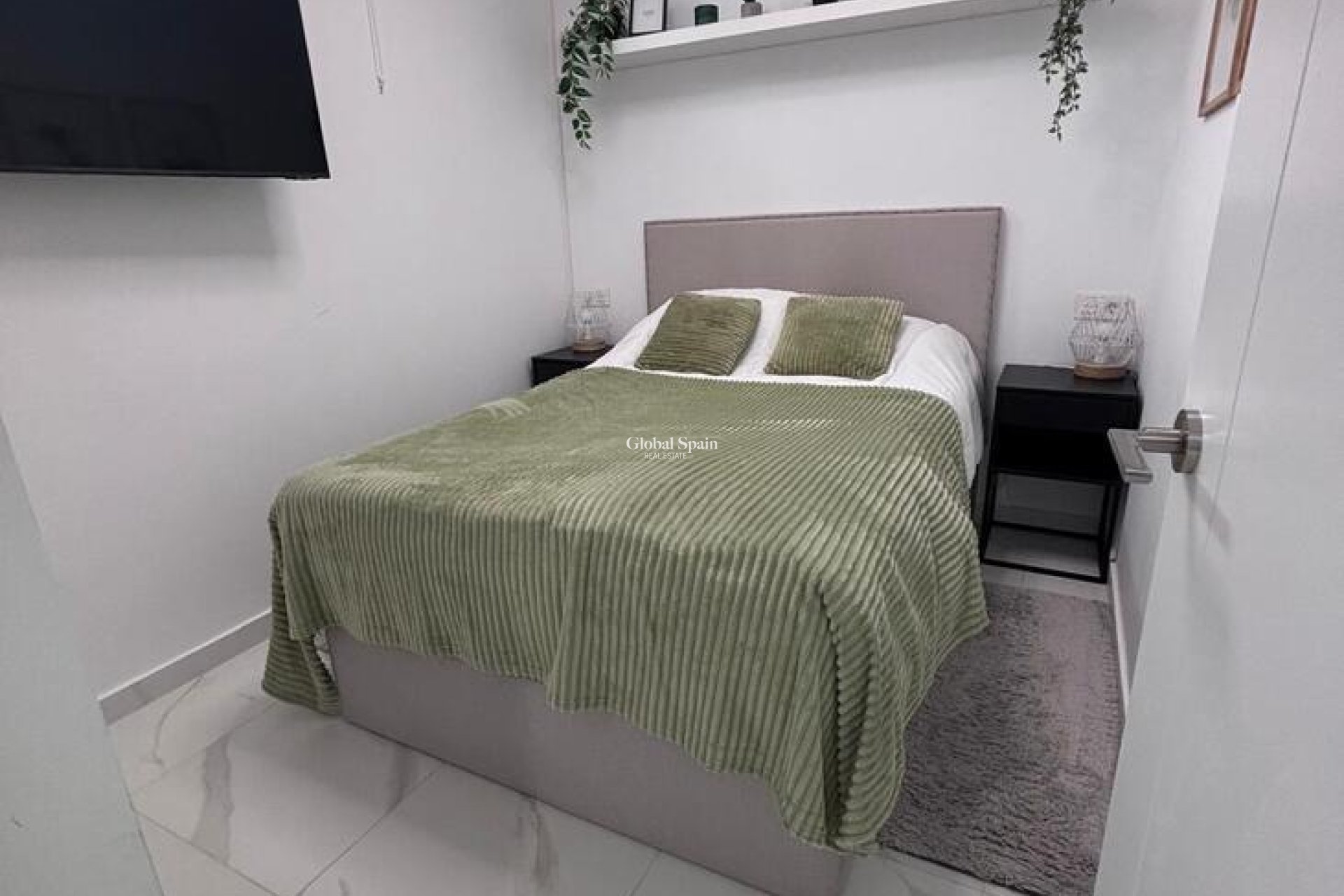 Wiederverkauf - VILLA -
VILLAMARTÍN - Costa Blanca