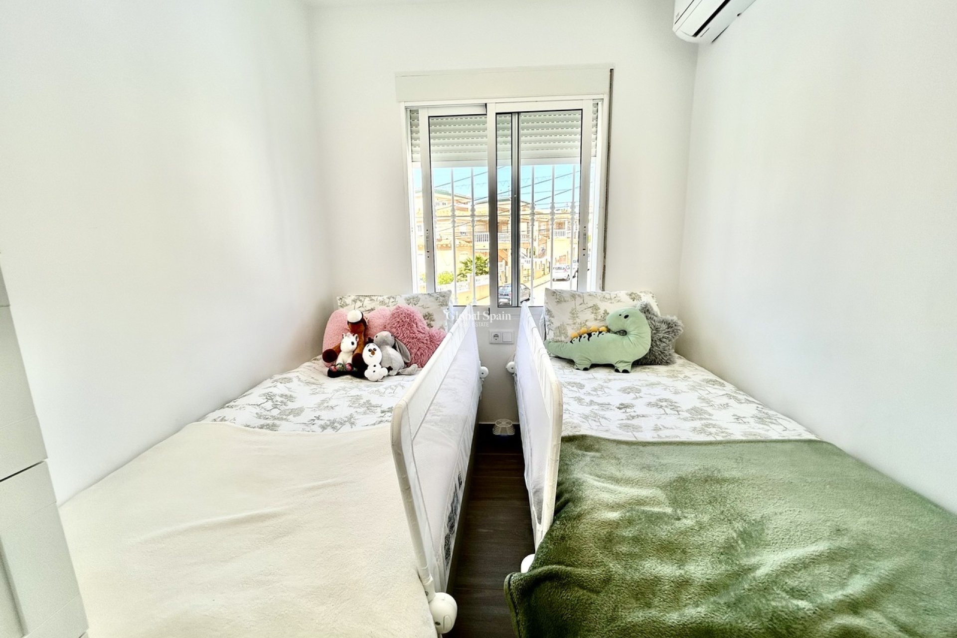 Wiederverkauf - VILLA -
VILLAMARTÍN - Costa Blanca