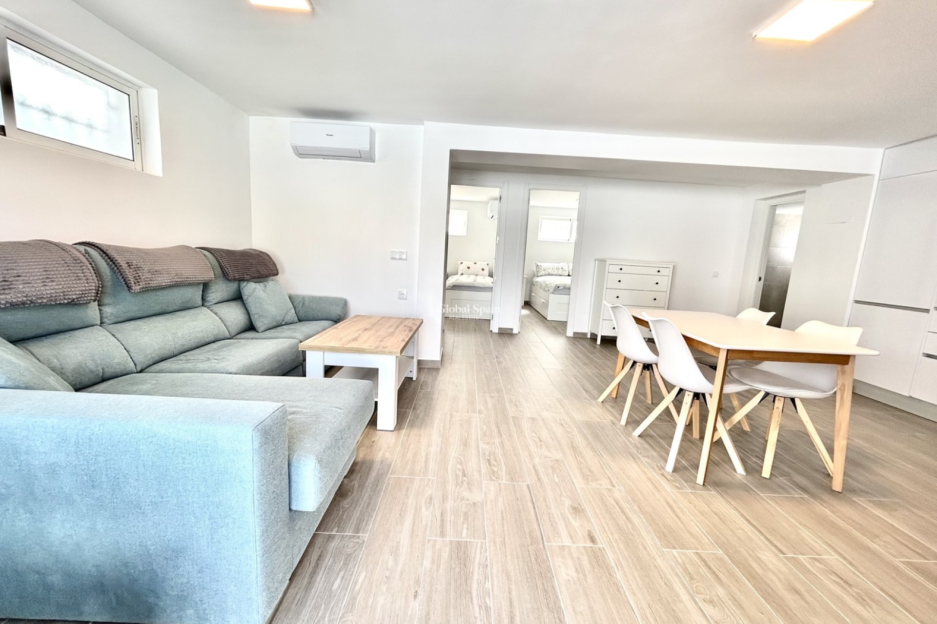 Wiederverkauf - VILLA -
VILLAMARTÍN - Costa Blanca