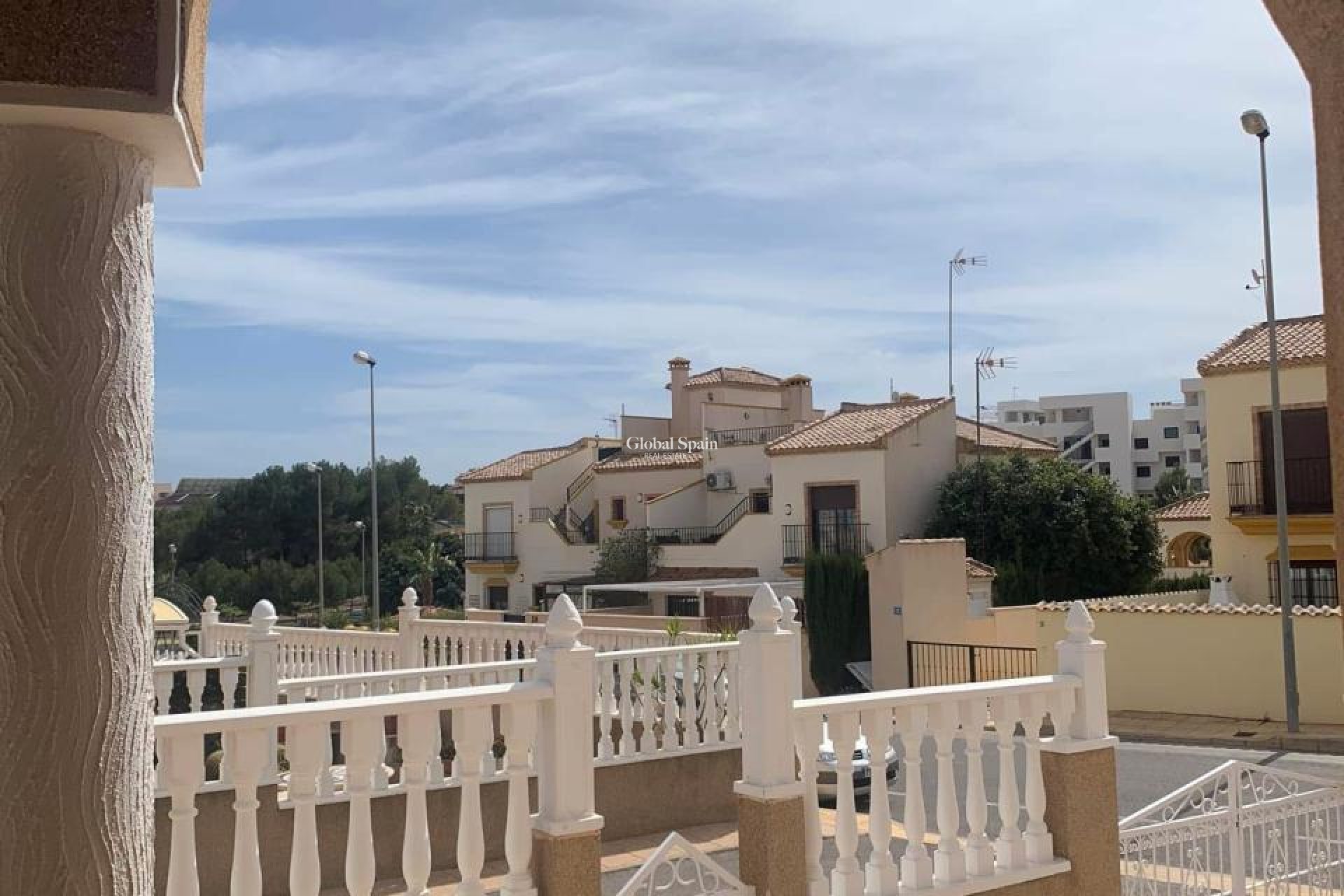 Wiederverkauf - VILLA -
VILLAMARTÍN - Costa Blanca