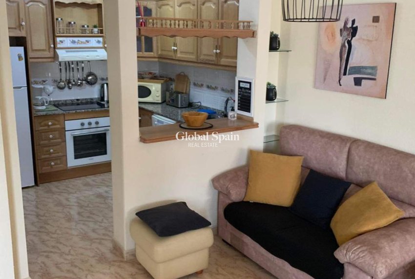 Wiederverkauf - VILLA -
VILLAMARTÍN - Costa Blanca