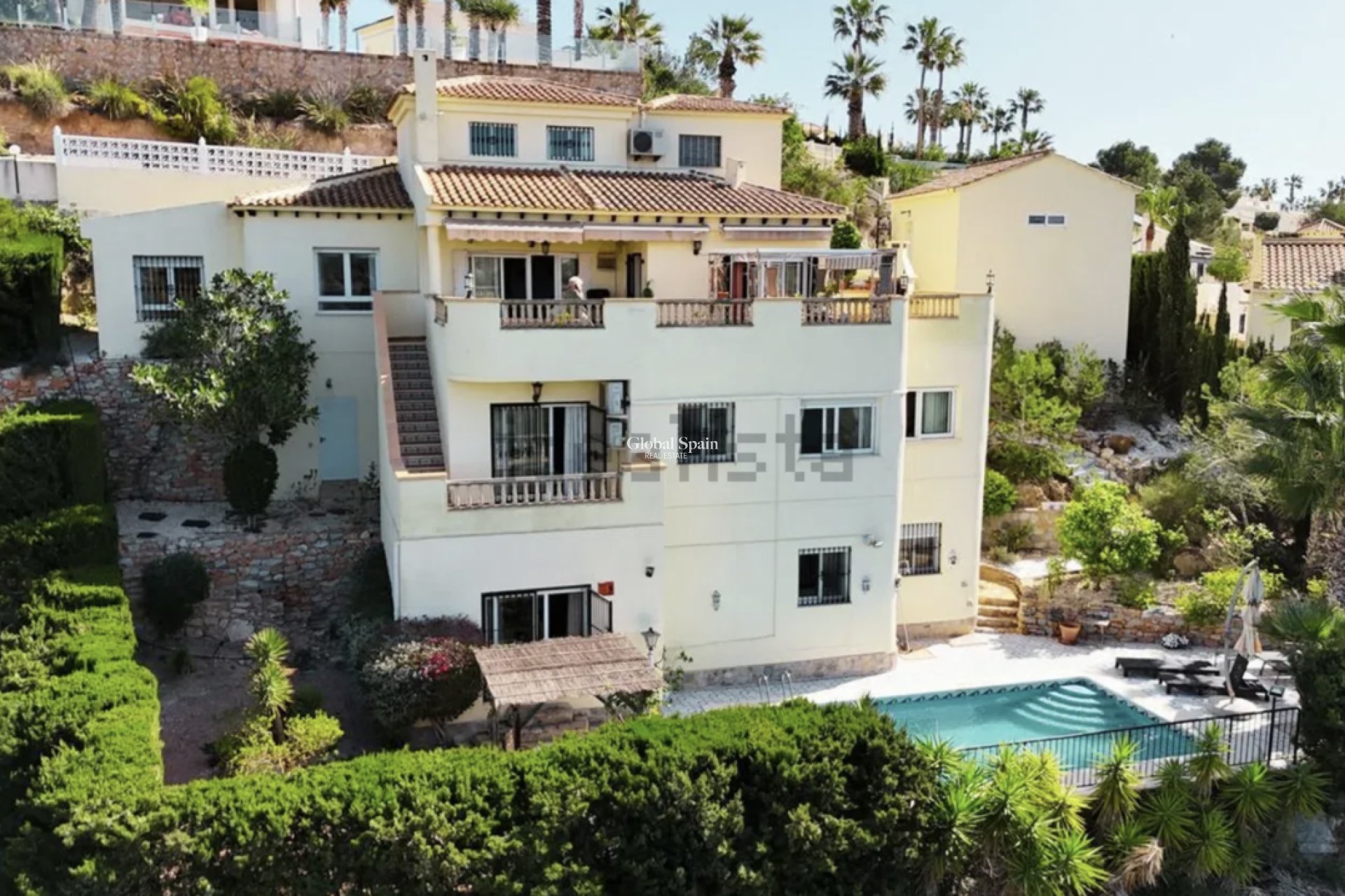 Wiederverkauf - VILLA -
VILLAMARTÍN - Costa Blanca