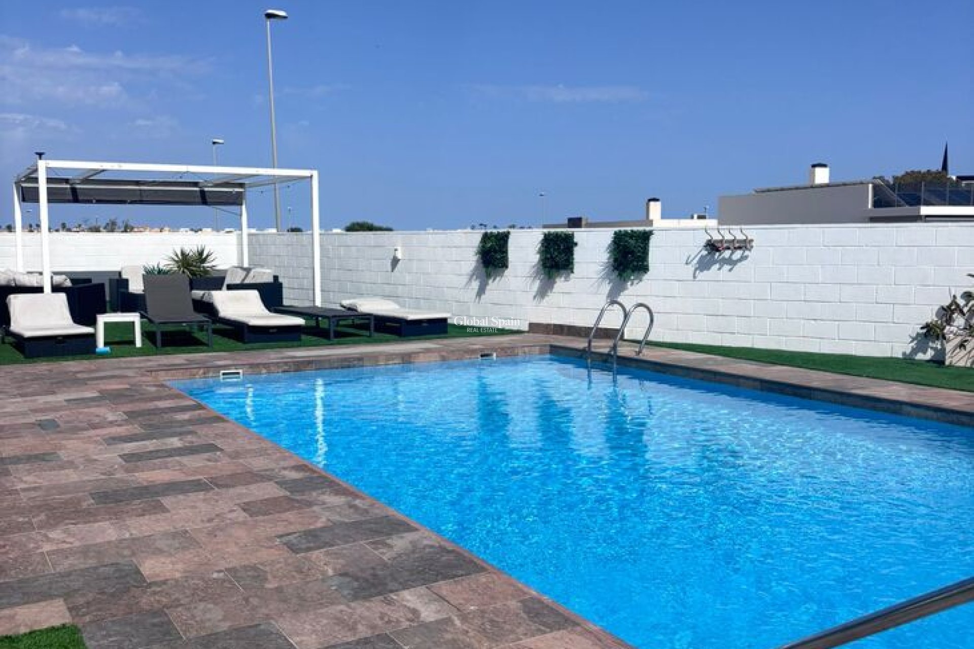 Wiederverkauf - VILLA -
VILLAMARTÍN - Costa Blanca