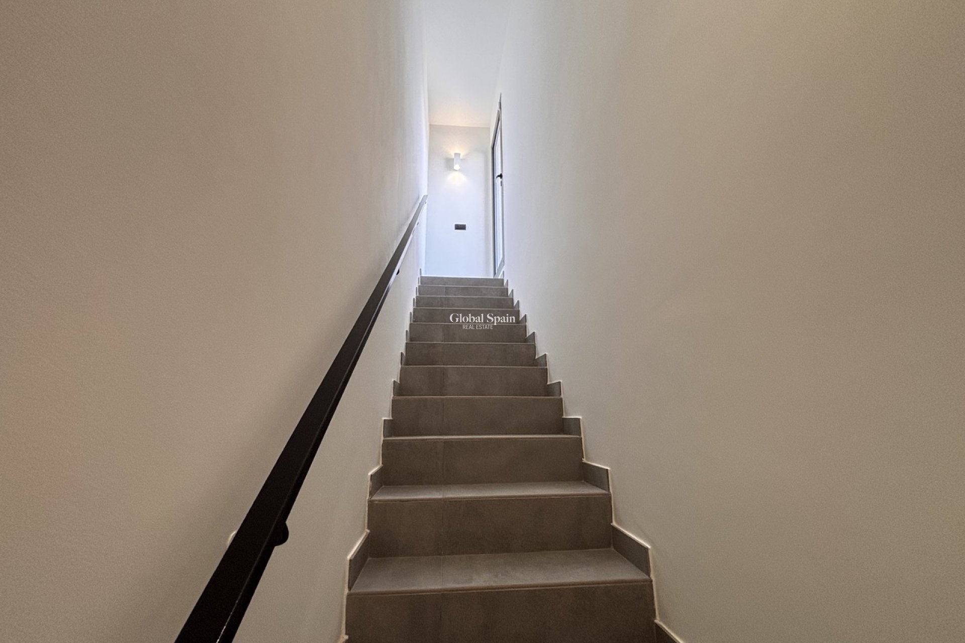 Wiederverkauf - VILLA -
VILLAMARTÍN - Costa Blanca