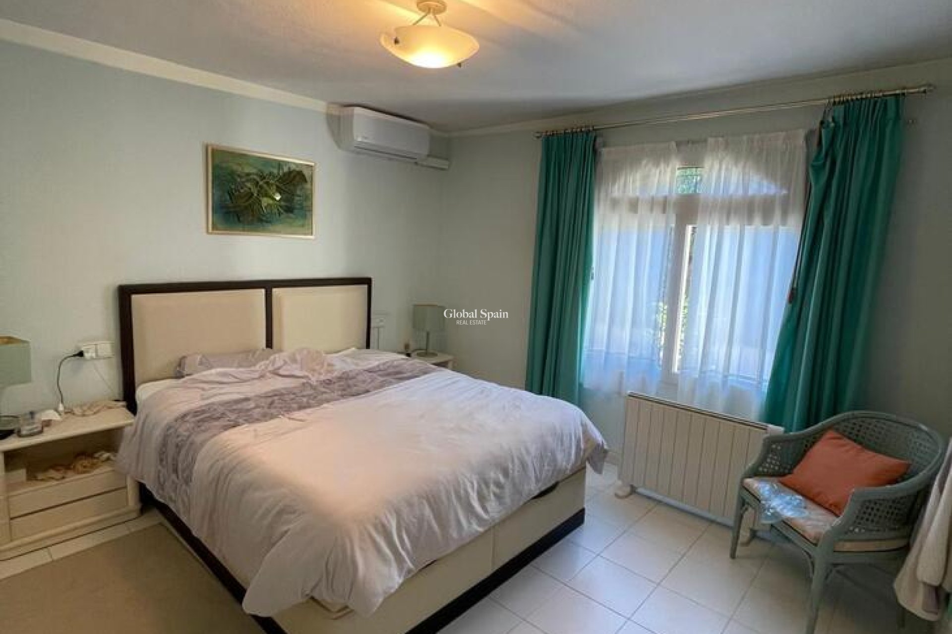 Wiederverkauf - VILLA -
VILLAMARTÍN - Costa Blanca