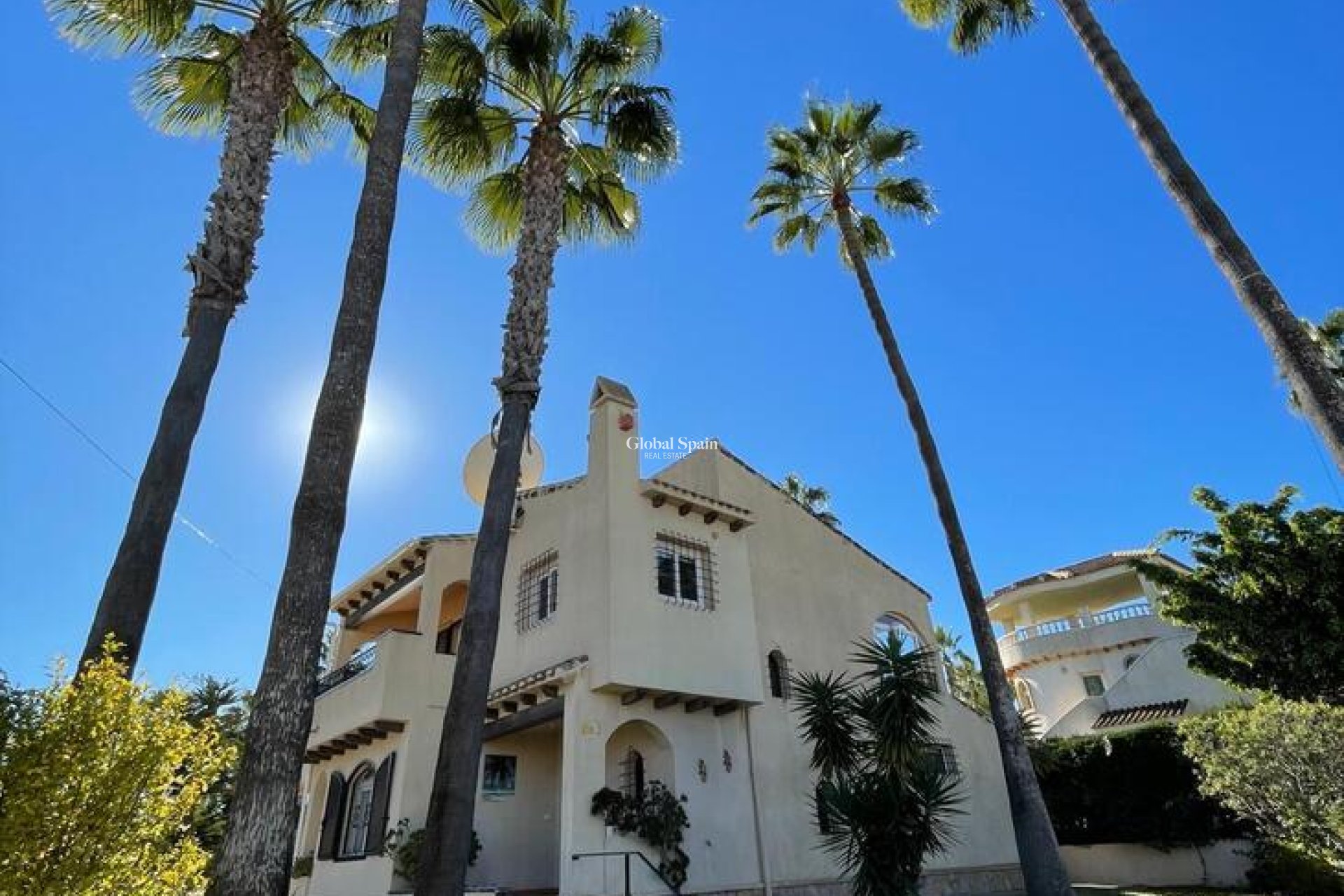 Wiederverkauf - VILLA -
VILLAMARTÍN - Costa Blanca