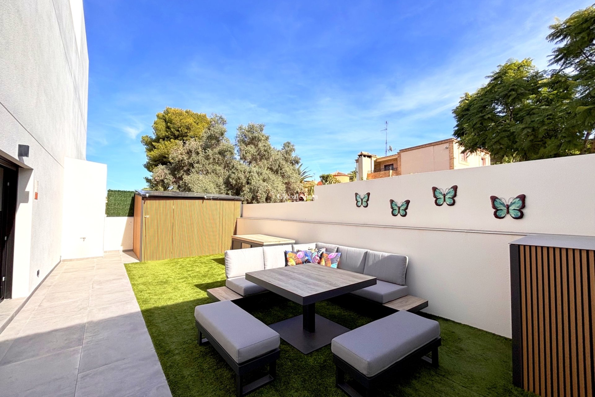 Wiederverkauf - VILLA -
VILLAMARTÍN - Costa Blanca