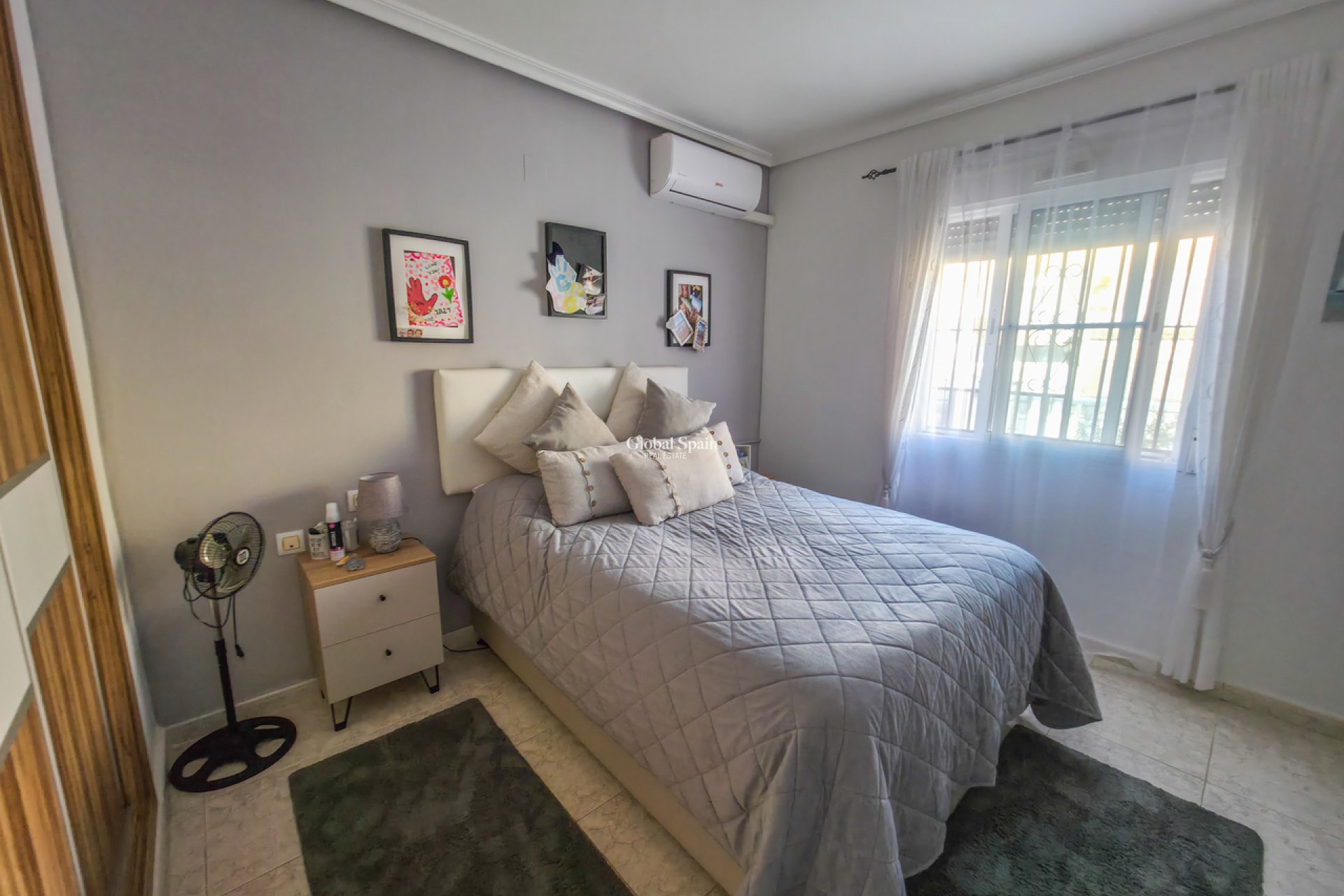 Wiederverkauf - VILLA -
VILLAMARTÍN - Costa Blanca