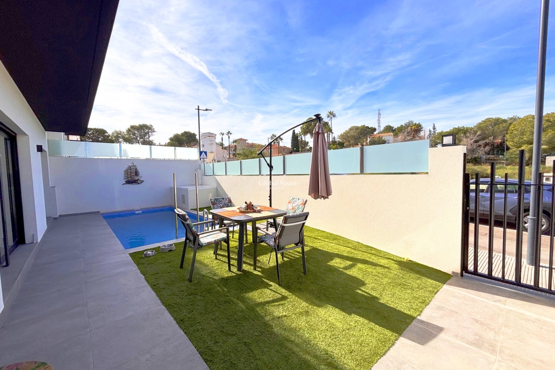 Wiederverkauf - VILLA -
VILLAMARTÍN - Costa Blanca
