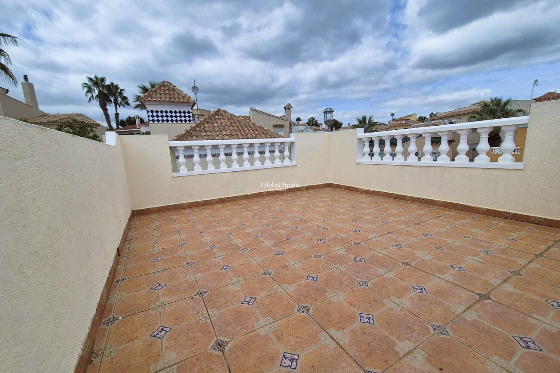 Wiederverkauf - VILLA -
VILLAMARTÍN - Costa Blanca