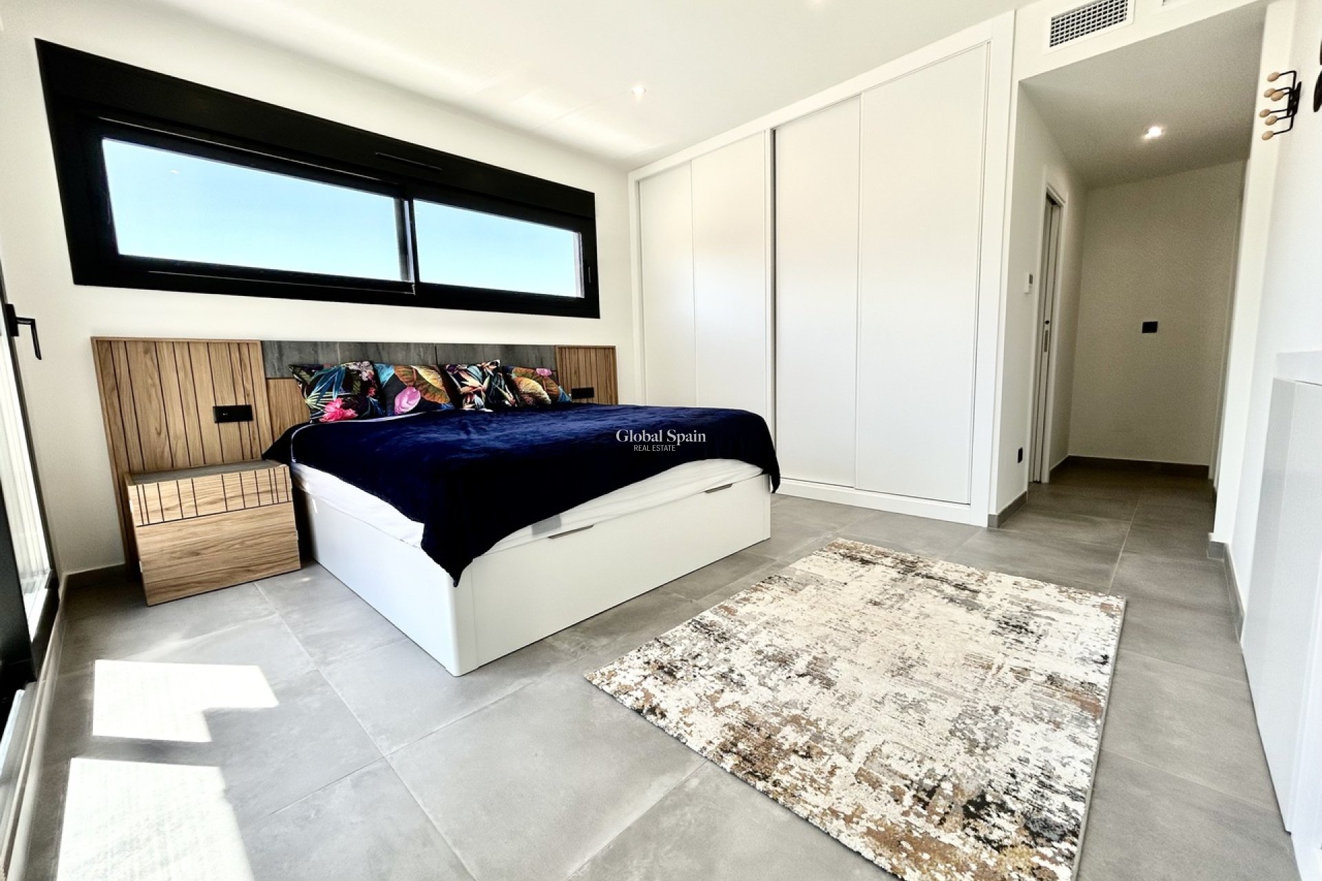 Wiederverkauf - VILLA -
VILLAMARTÍN - Costa Blanca
