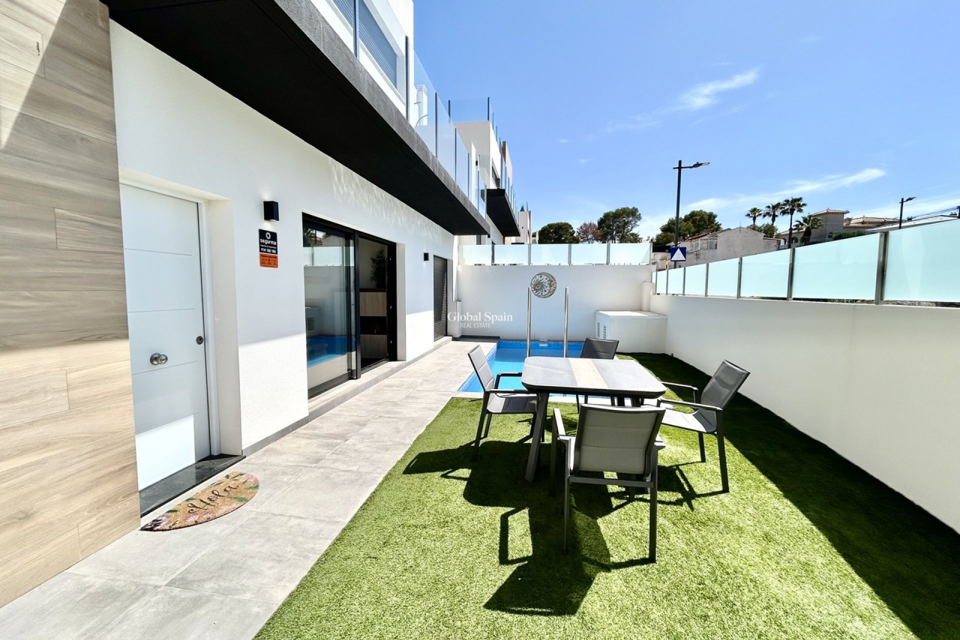 Wiederverkauf - VILLA -
VILLAMARTÍN - Costa Blanca