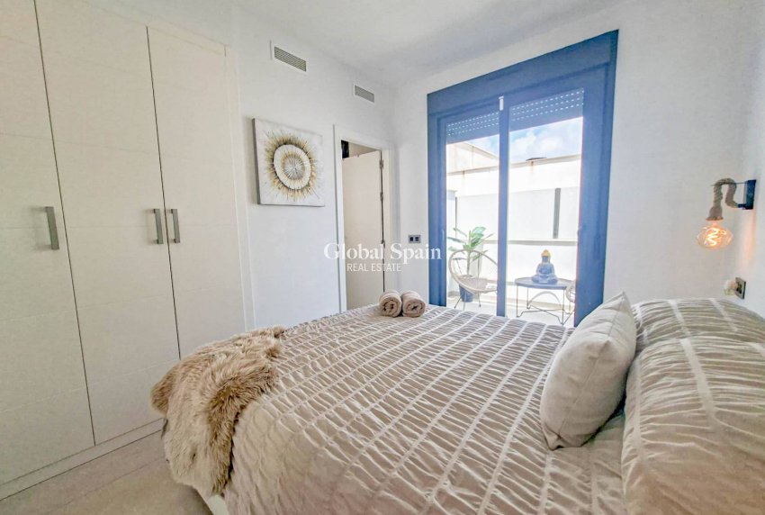 Wiederverkauf - VILLA -
VILLAMARTÍN - Costa Blanca