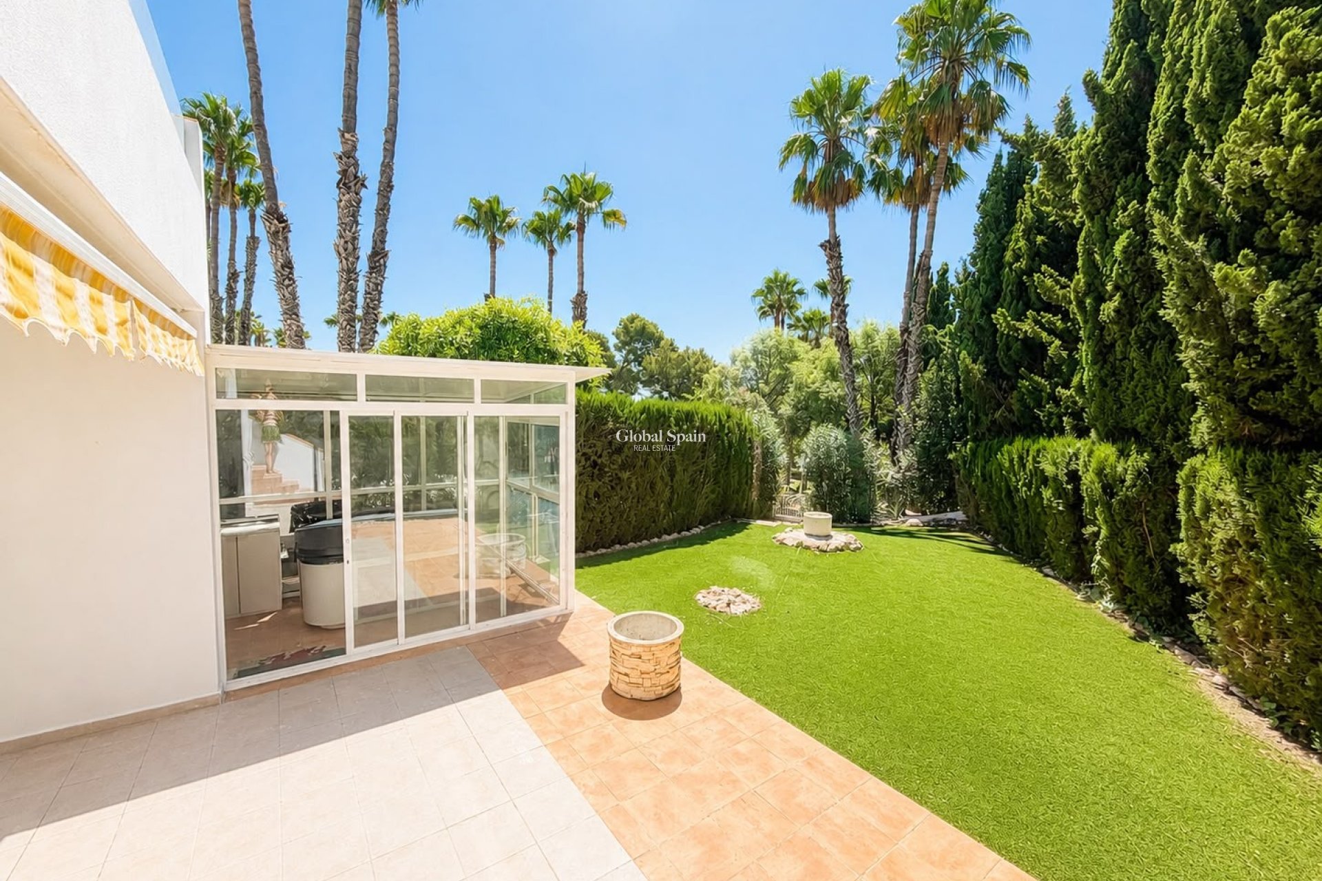 Wiederverkauf - VILLA -
VILLAMARTÍN - Costa Blanca